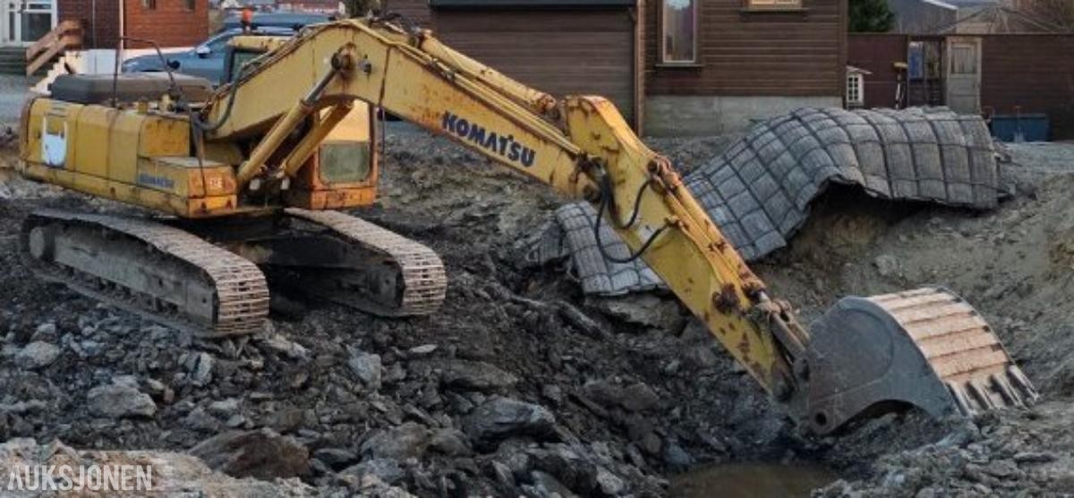 2002 Komatsu PC210LC-7